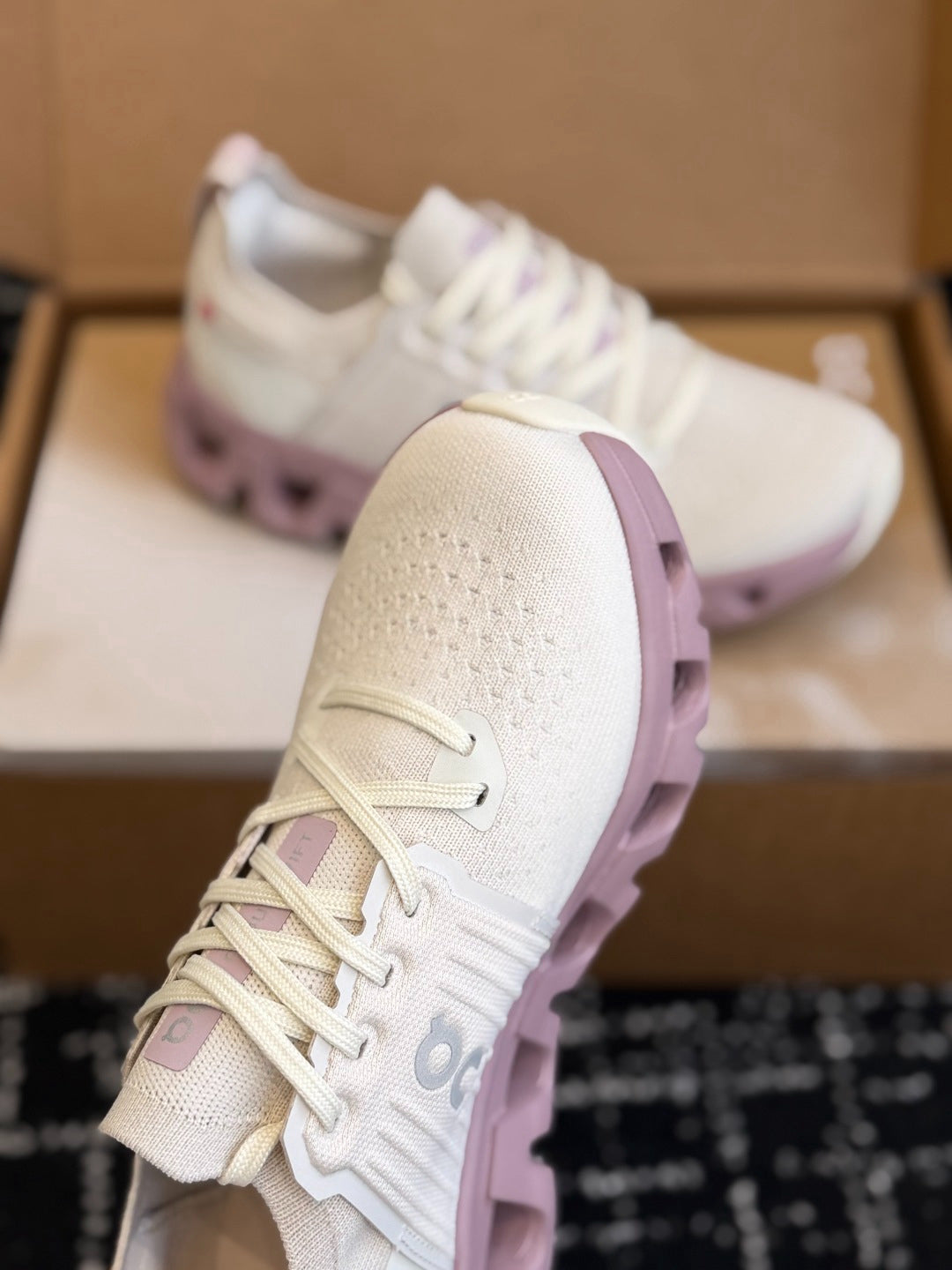 White Dusty Pink On Cloudswift 4 CloudTec Cushion Sneakers Breathable Mesh Women Running Shoes