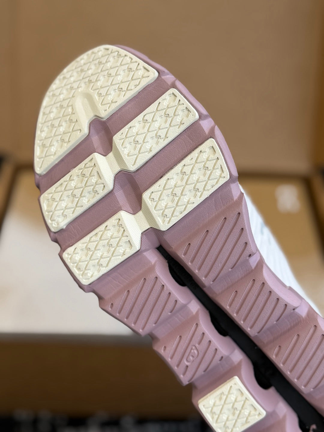 White Dusty Pink On Cloudswift 4 CloudTec Cushion Sneakers Breathable Mesh Women Running Shoes