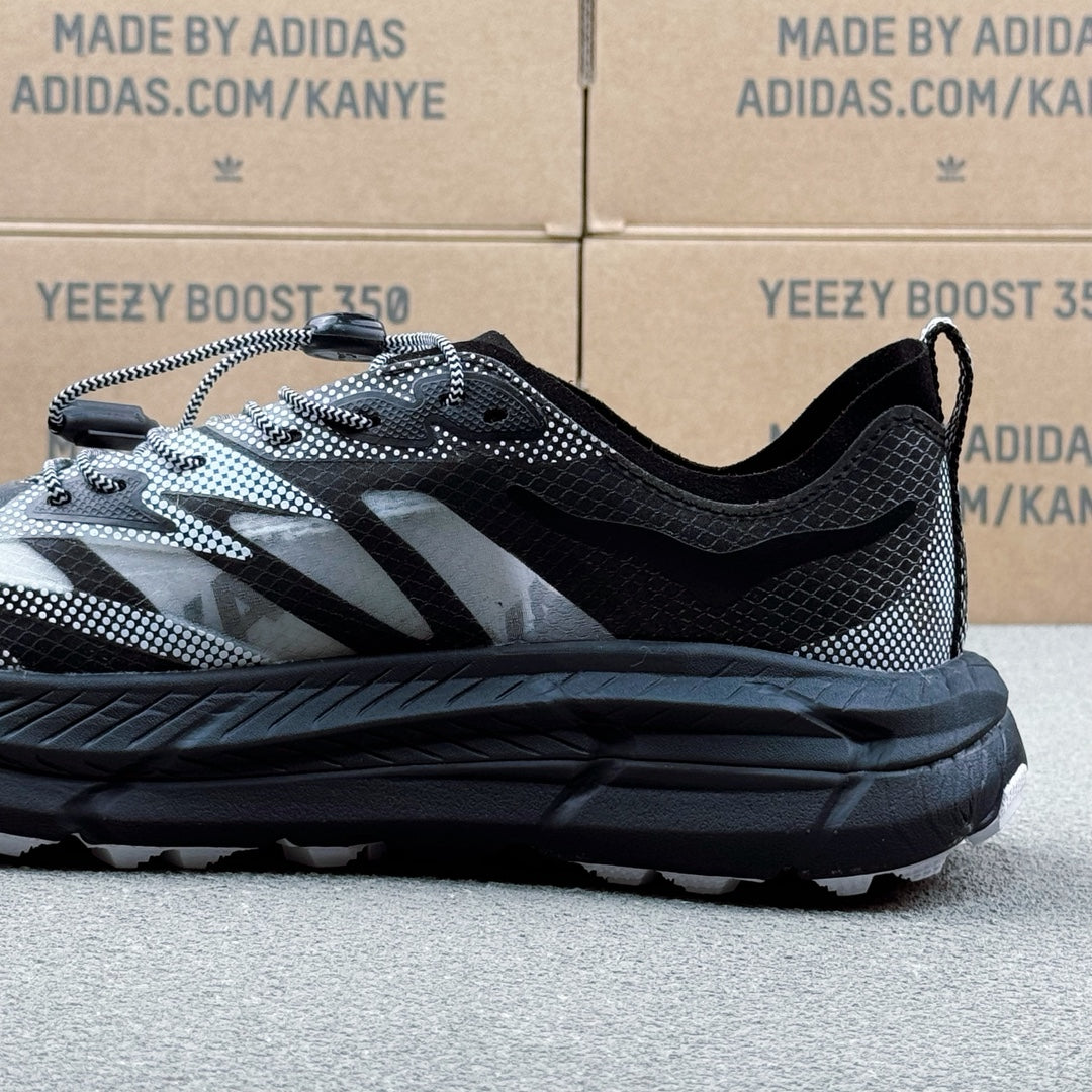 Hoka Mafate Speed 4 Black | White