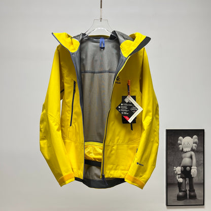 Arc'teryx Beta AR Men's GORE-TEX Pro 3L Waterproof Hardshell Jacket