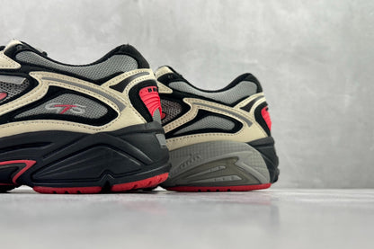 Jeff Staple x Brooks Adrenaline GTS 4 Retro Running Shoes (Cream/Black/Red)
