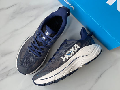 HOKA Challenger 8 Dark Blue | Dark Gray