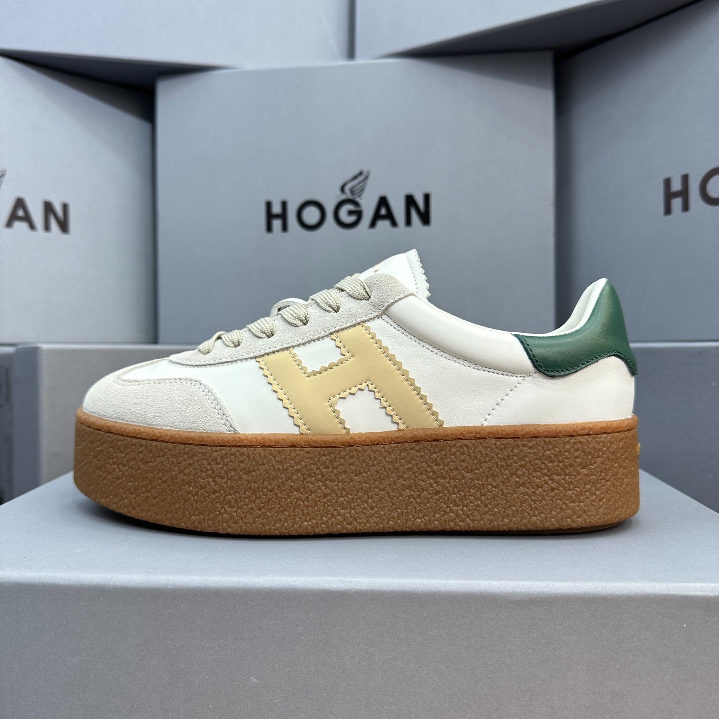 HOGAN White Beige & Green Thick Gum Platform Casual Sneakers