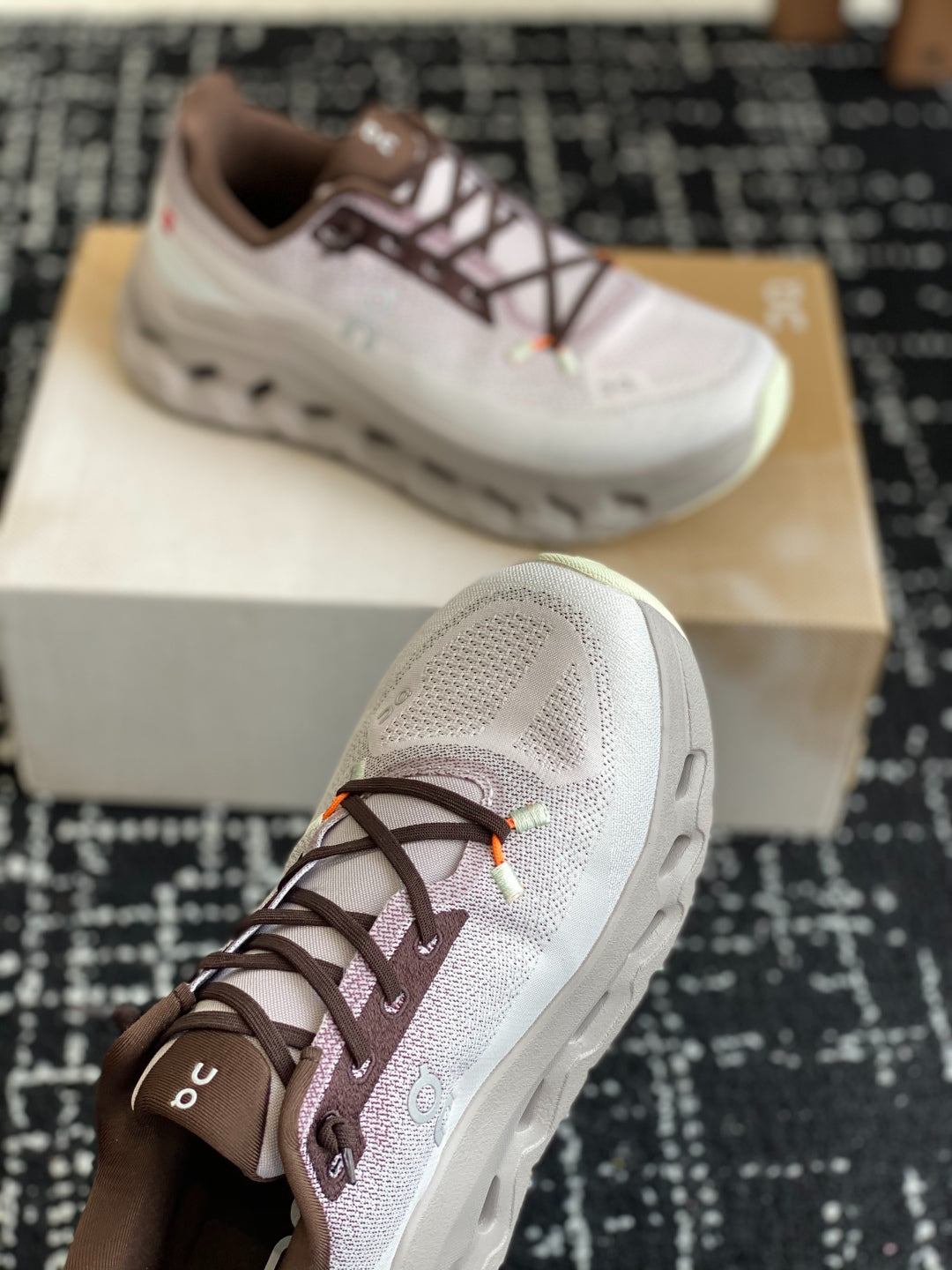 Cloudtilt Cushioned Running Sneakers Pale Pink Brown Gradient Breathable Mesh Sport Shoes Unisex