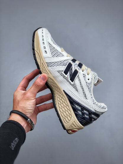 New Balance 1906R "White Red"