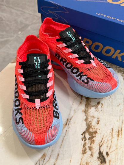 Brooks Unisex Hyperion Elite 5 Carbon-Plated Racing Shoes Pink Blue