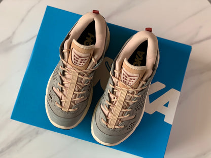 HOKA Ultra Low Gore-Tex Cement Gray | Nude Pink